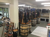 Happy Hocker Pawn Shop 01