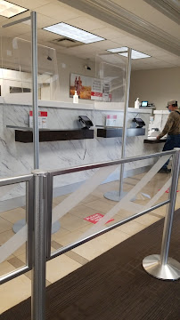 Bank of America (with Drive-thru ATM) 04