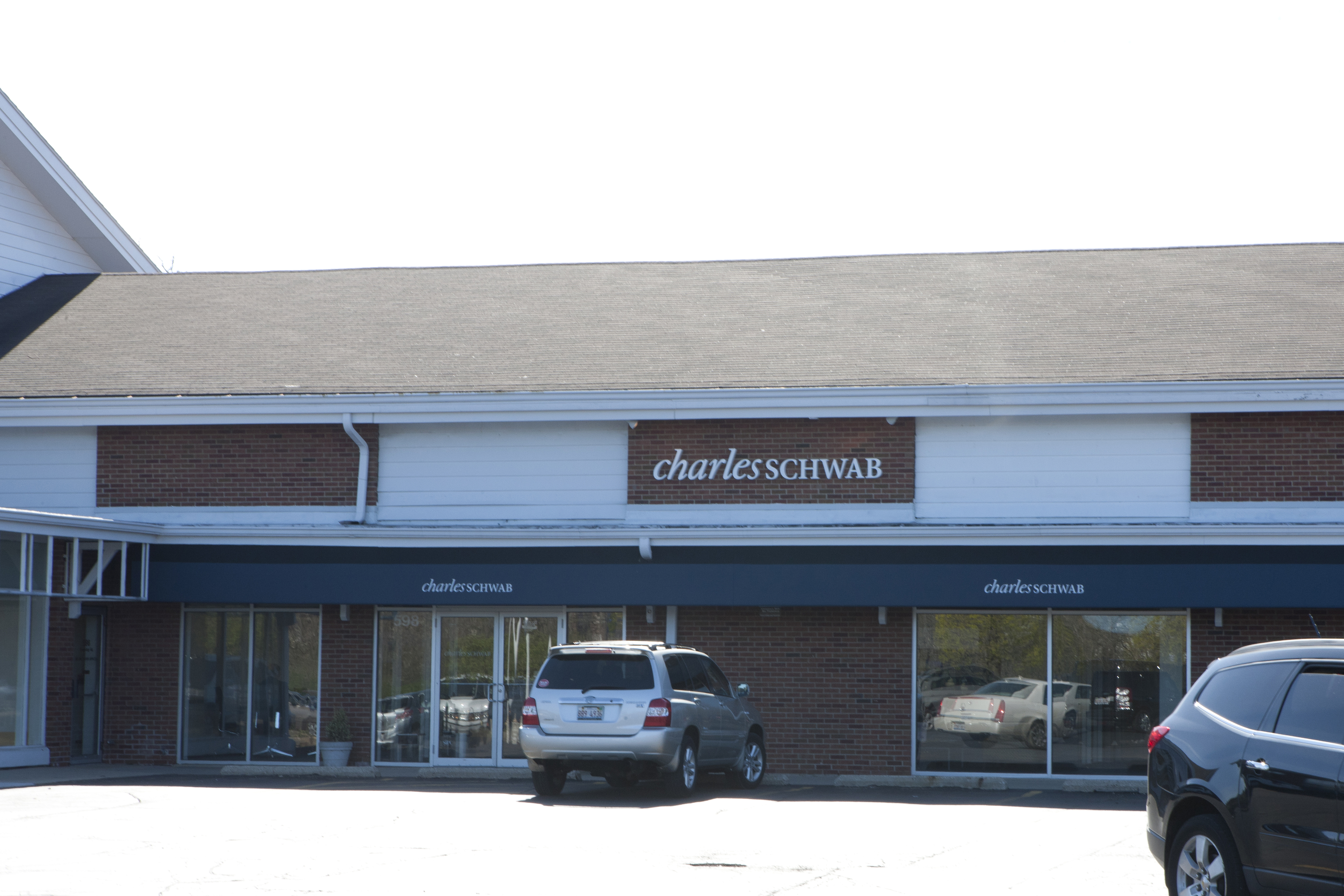 Charles Schwab 01