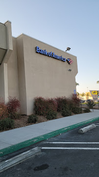 Bank of America (with Drive-thru ATM) 02