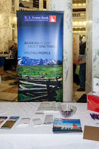D.L. Evans Bank 04