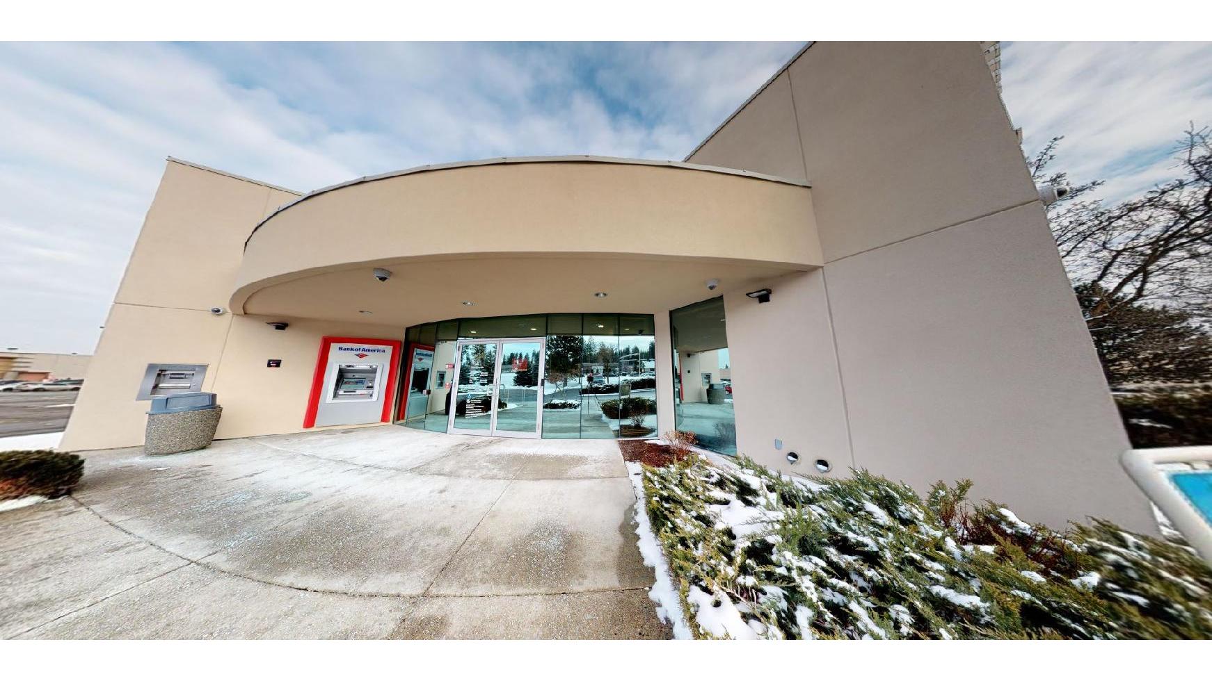 Bank of America (with Drive-thru services) 01