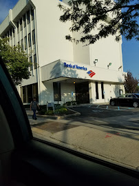 Bank of America (with Drive-thru ATM) 04
