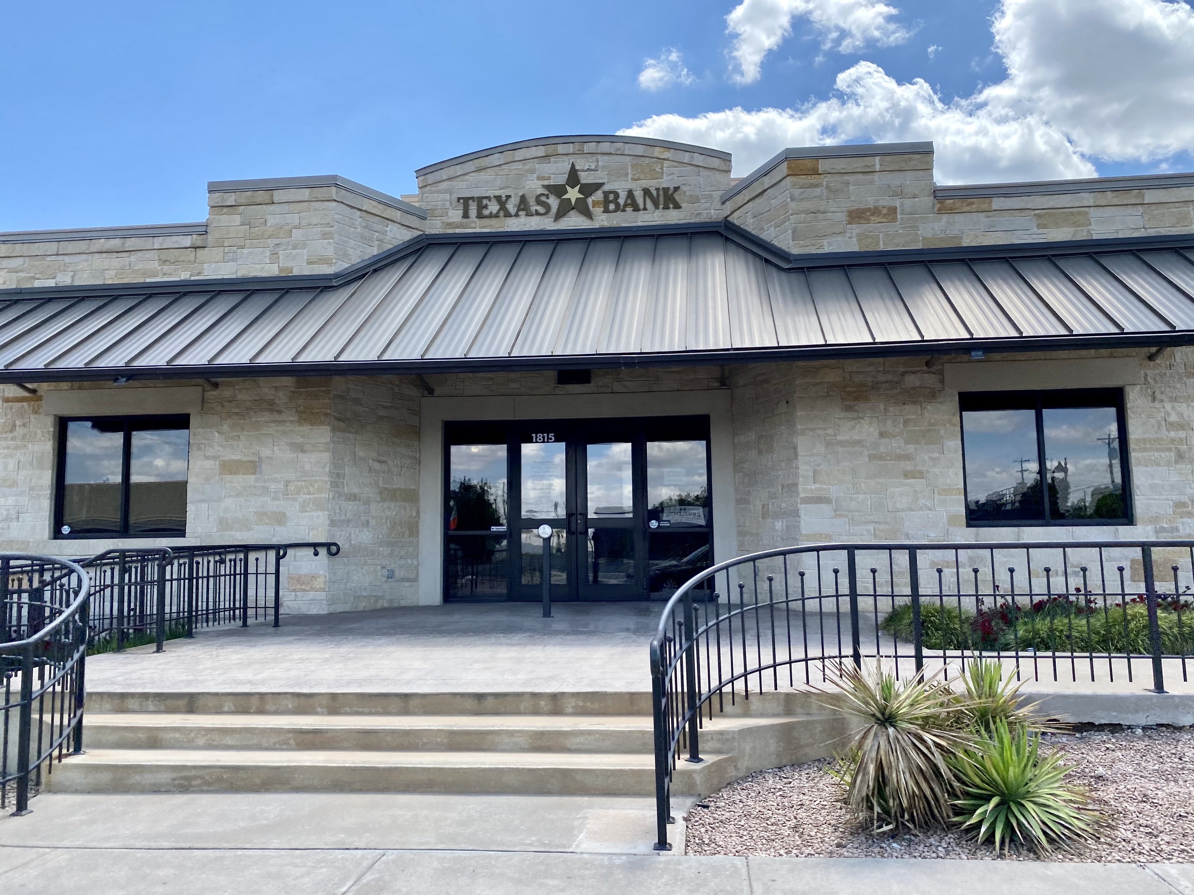 Texas Bank 01