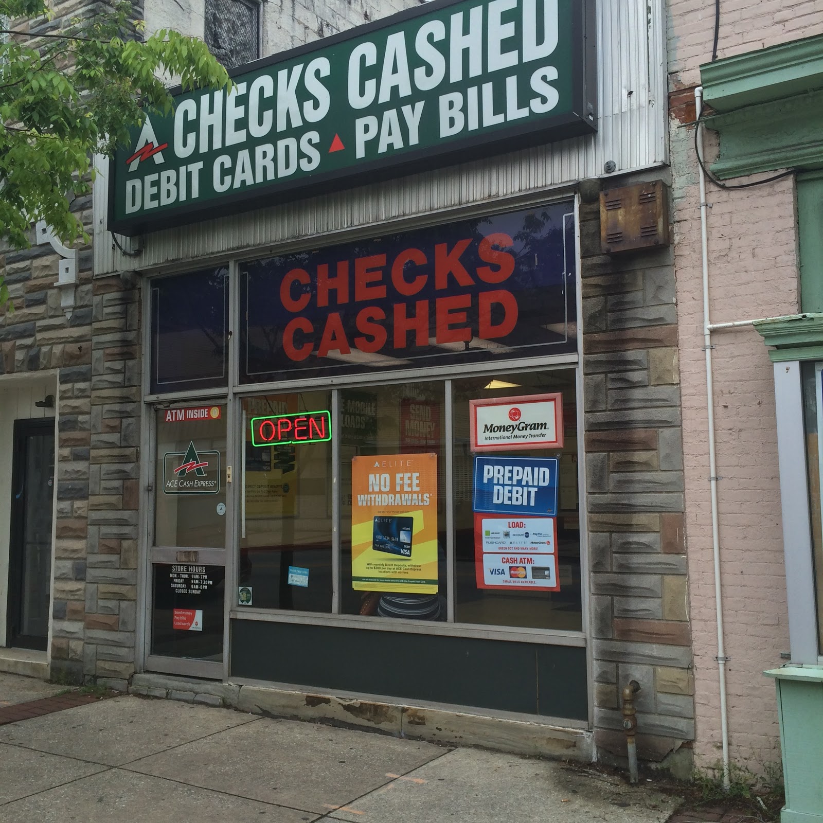 ACE Cash Express 01