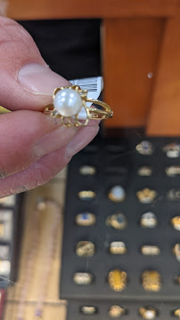 Coastal Trading & Pawn 03