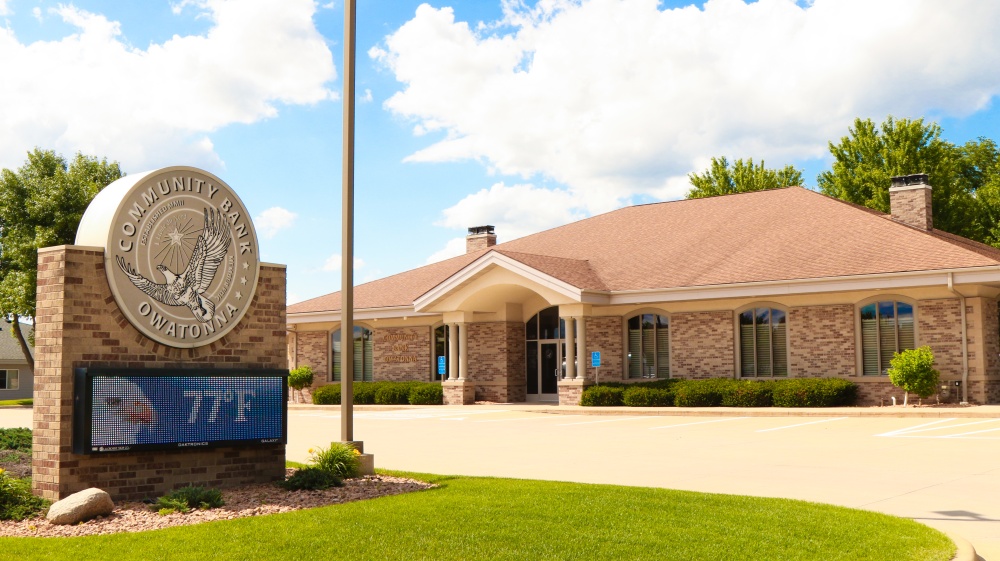 Community Bank Owatonna 01