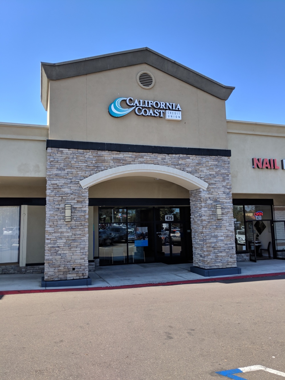California Coast Credit Union Encinitas Branch 01