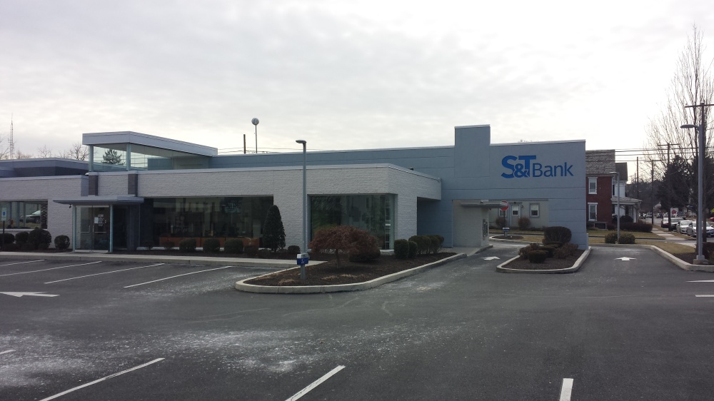 S&T Bank 01