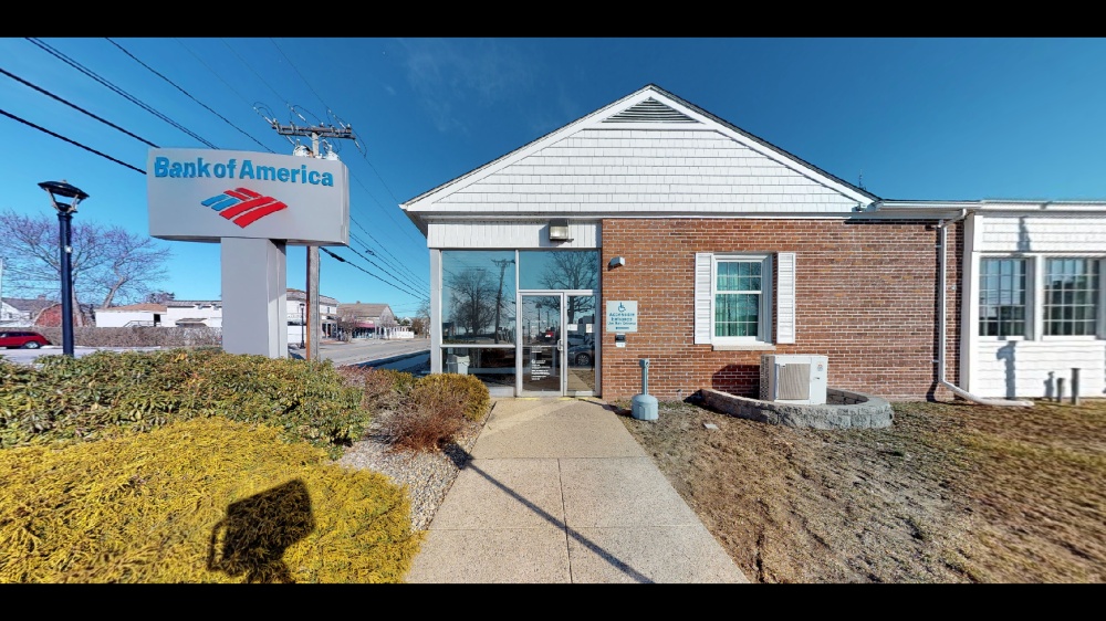 Bank of America (with Drive-thru ATM) 01