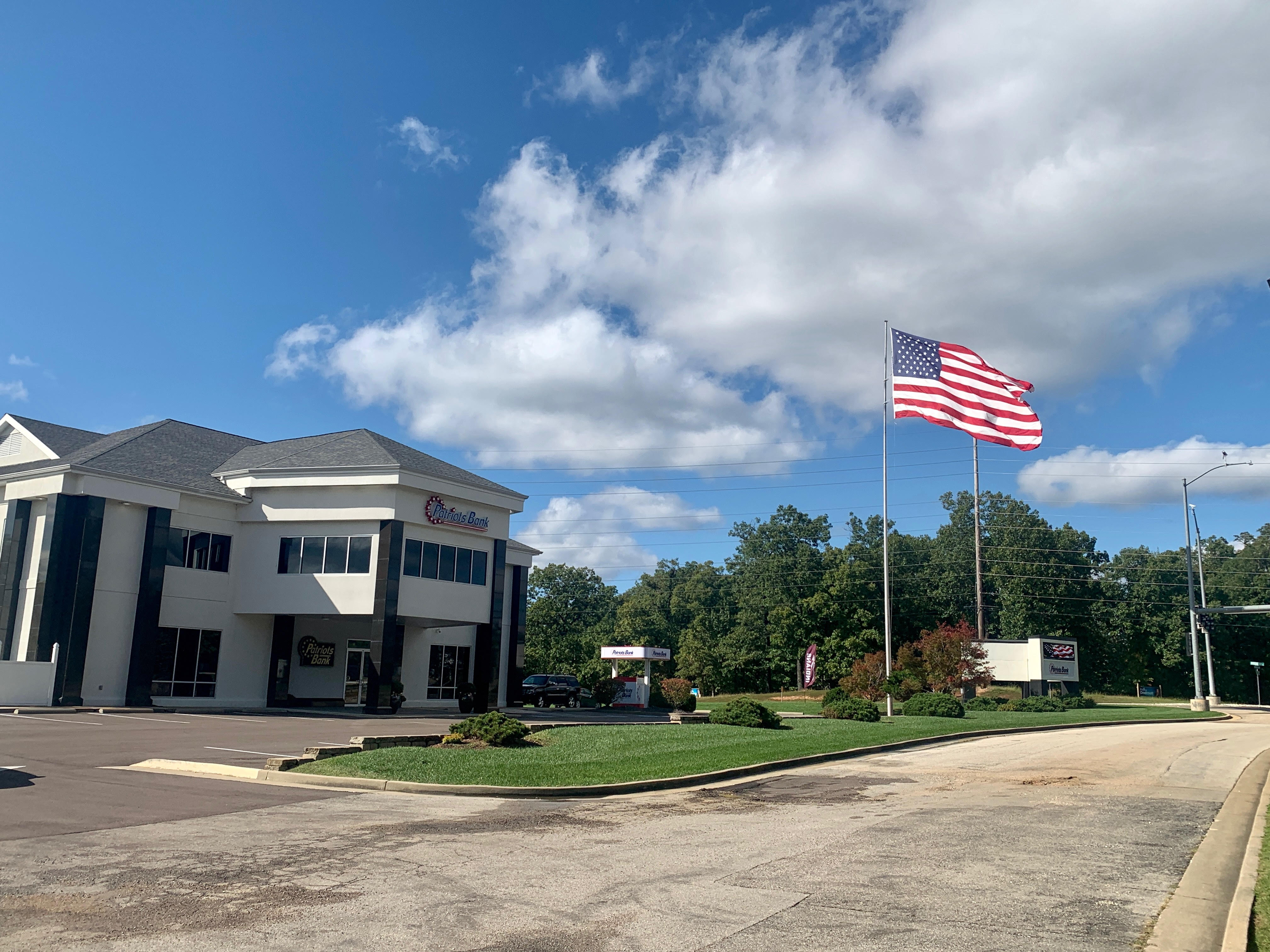 Patriots Bank 01