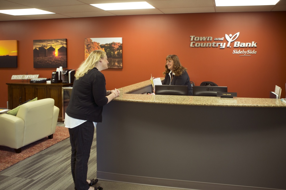 Town and Country Bank 01