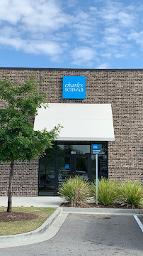 Charles Schwab 01