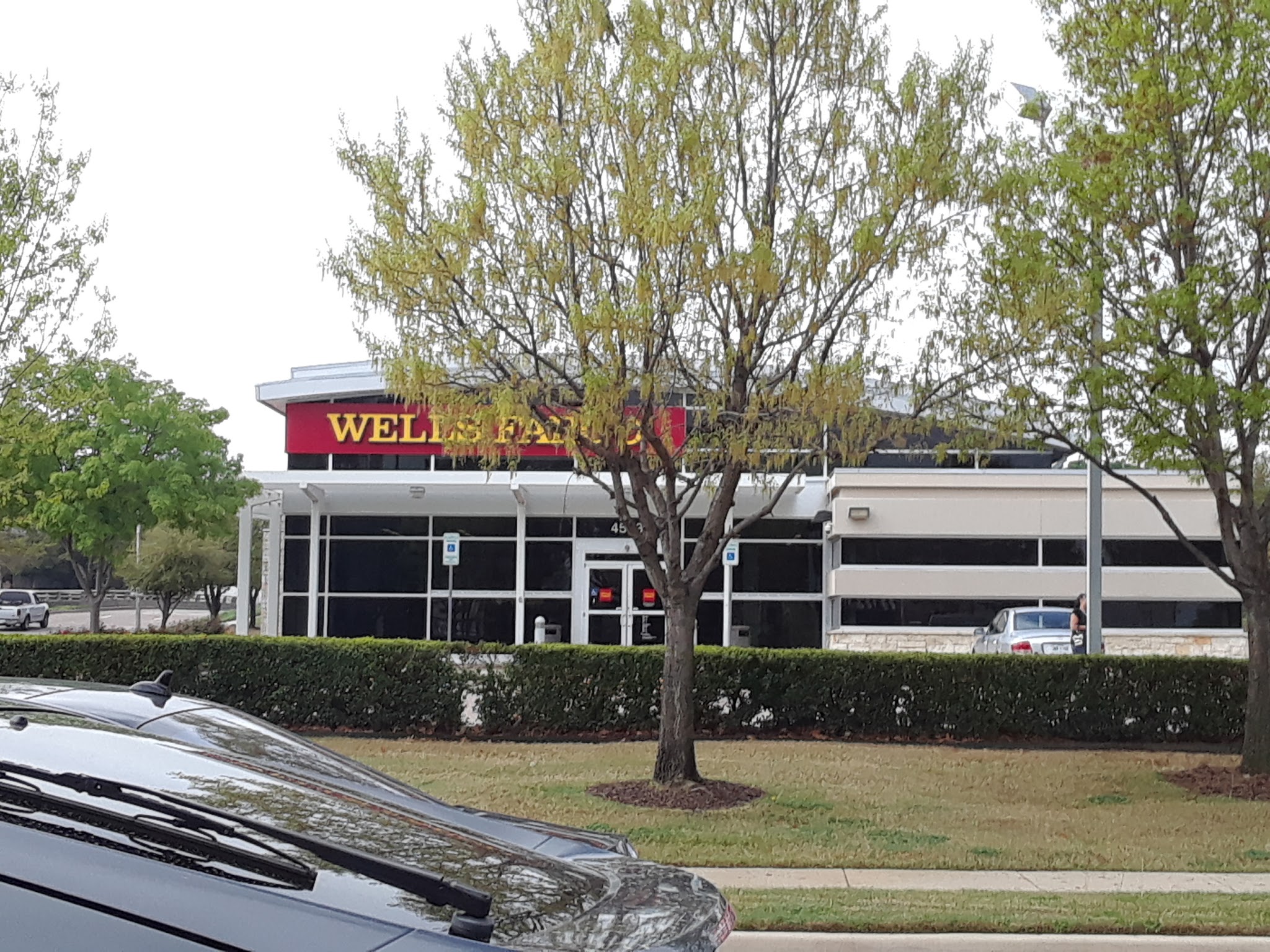 Wells Fargo Bank 01