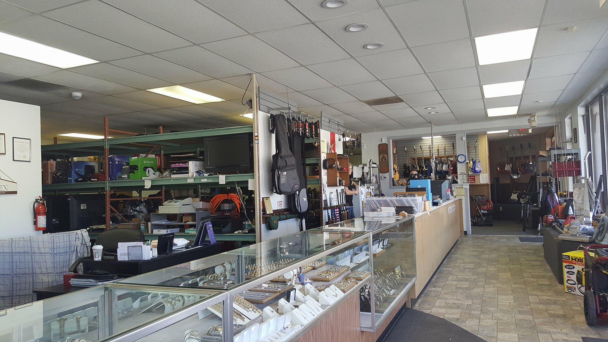 Saint Charles Pawn Shop 01