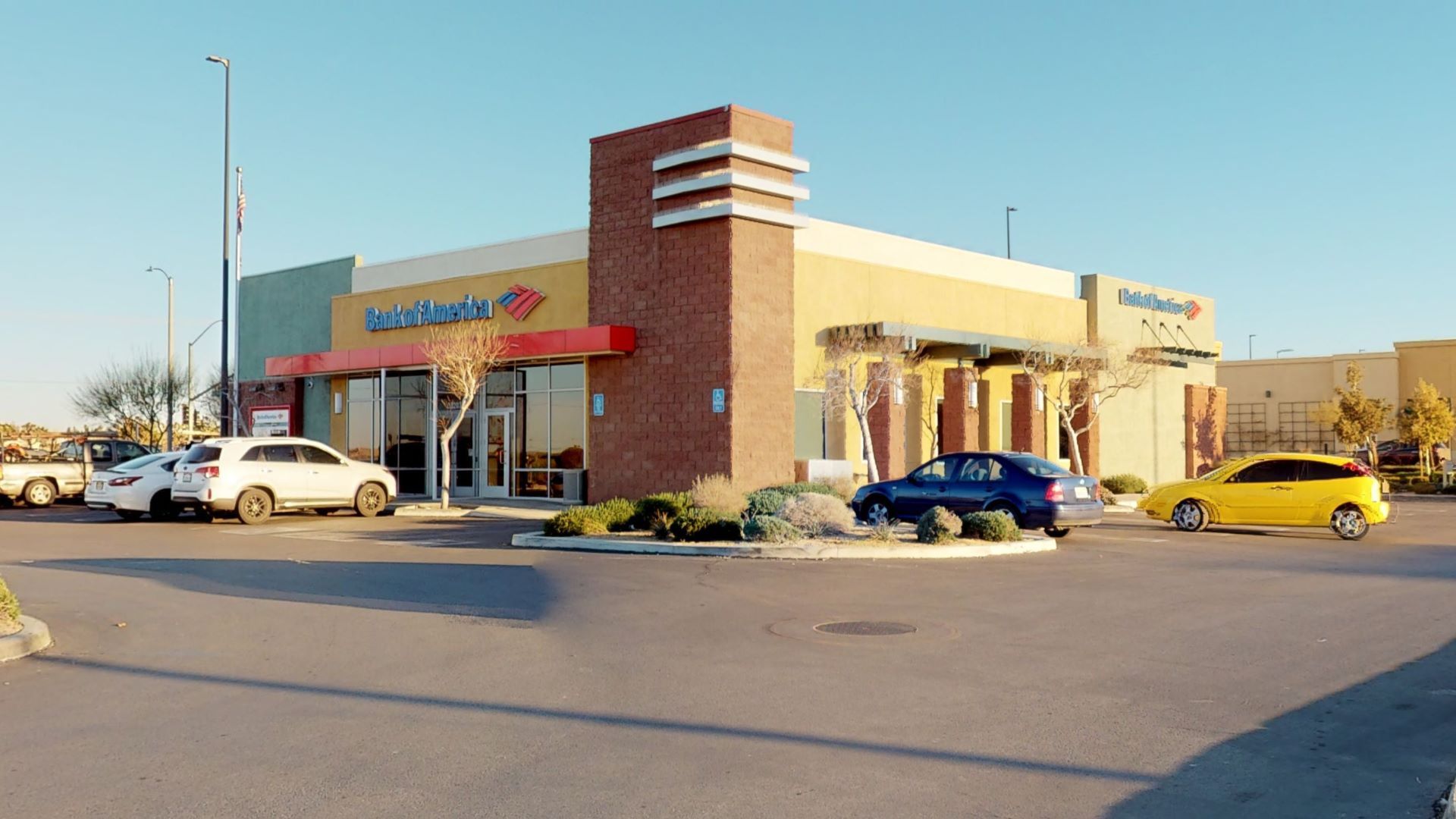 Bank of America (with Drive-thru ATM) 01