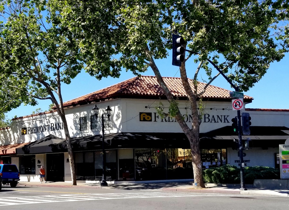 Fremont Bank 01