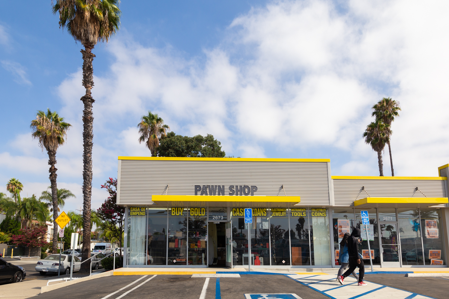 Lincoln Pawn Shop 01
