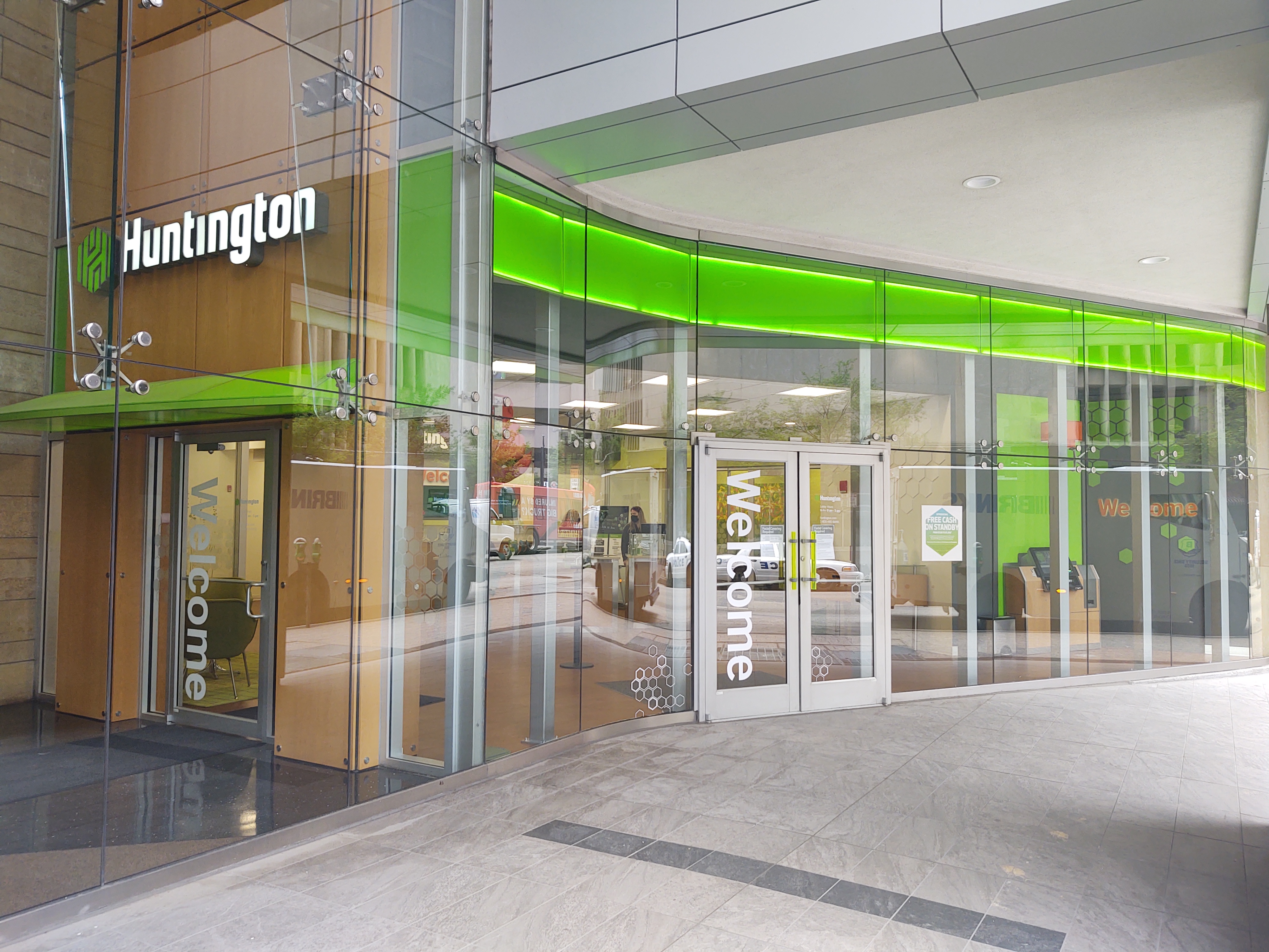 Huntington Bank 01