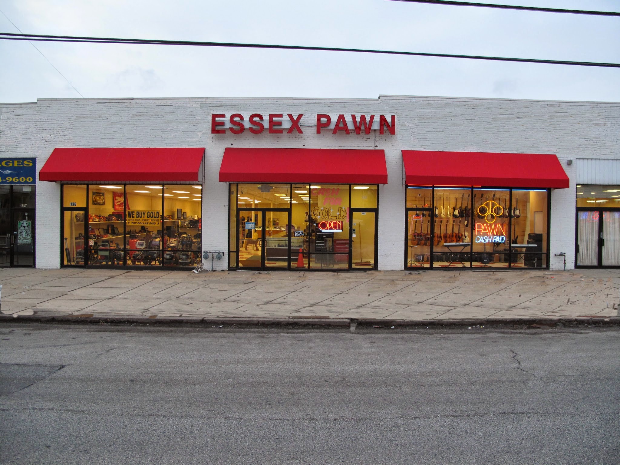 Essex Pawn 01