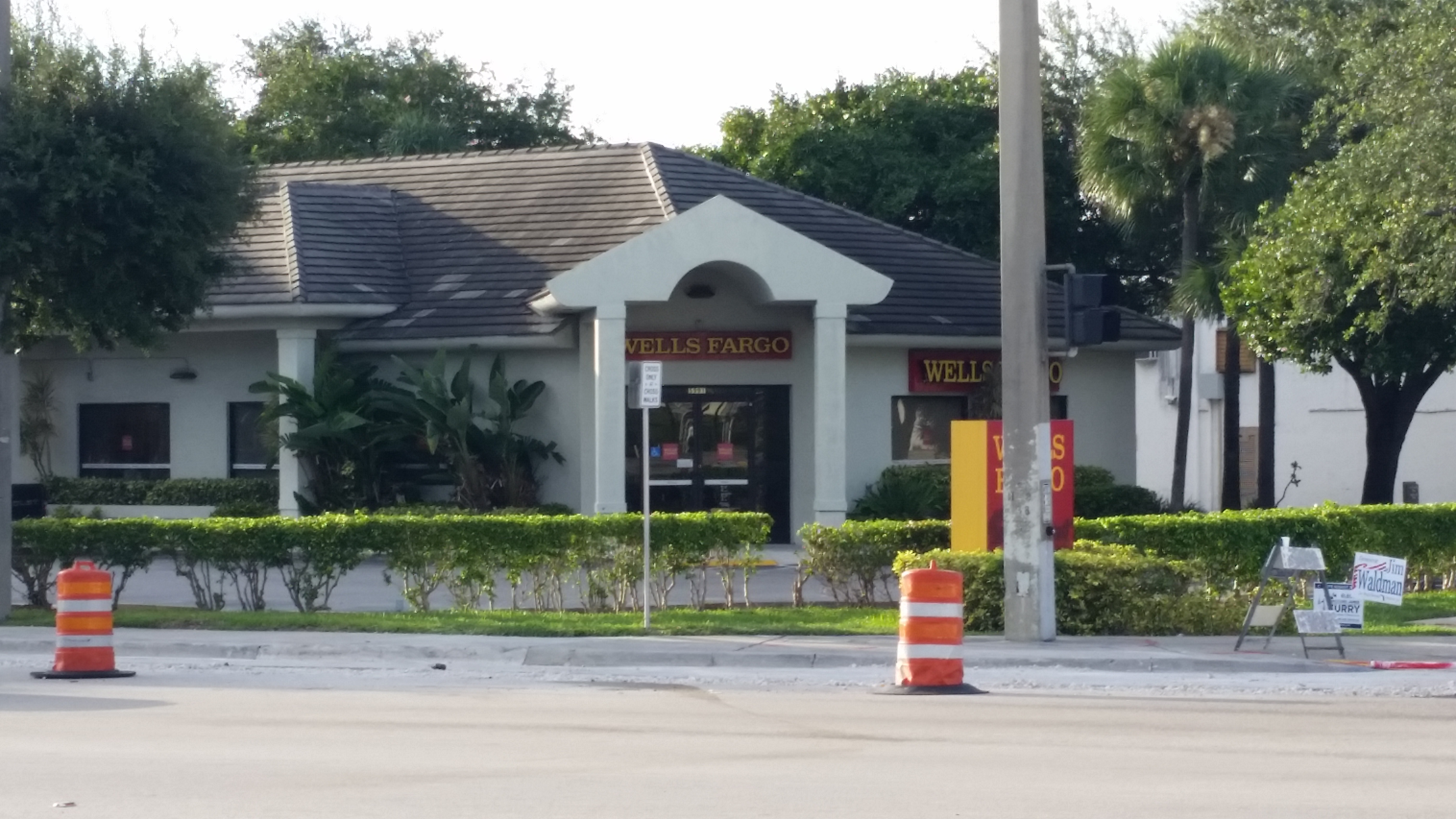 Wells Fargo Bank 01
