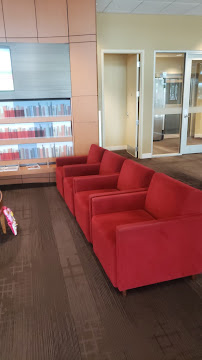 Bank of America (with Drive-thru services) 02