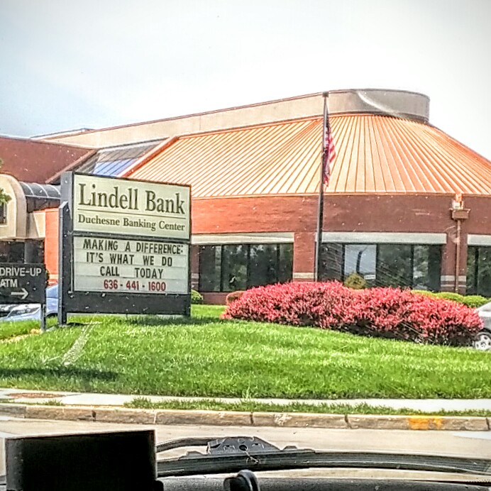 Lindell Bank 01