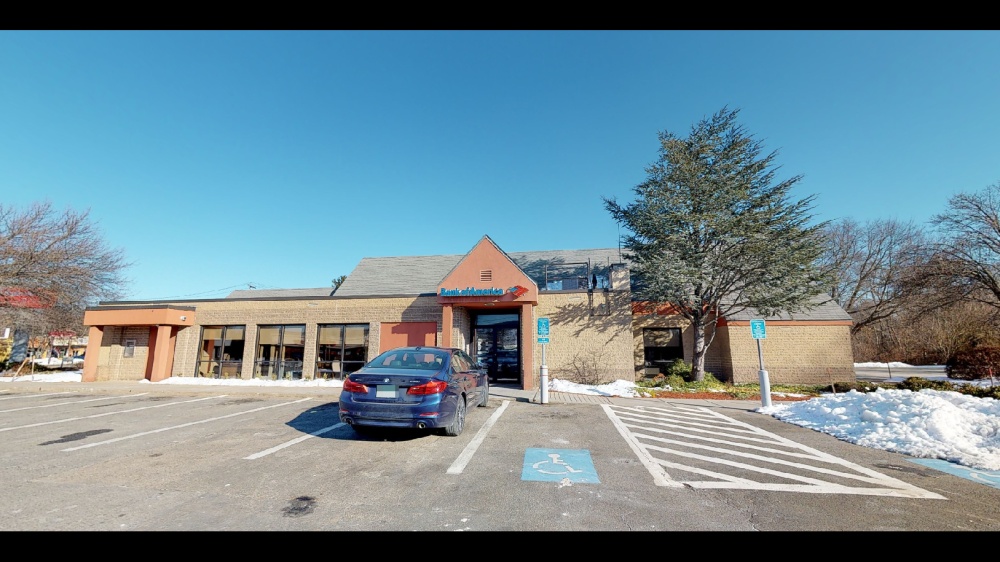 Bank of America (with Drive-thru services) 01