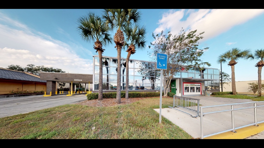 Bank of America (with Drive-thru services) 01