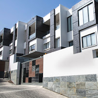 Trihawk Capital 02
