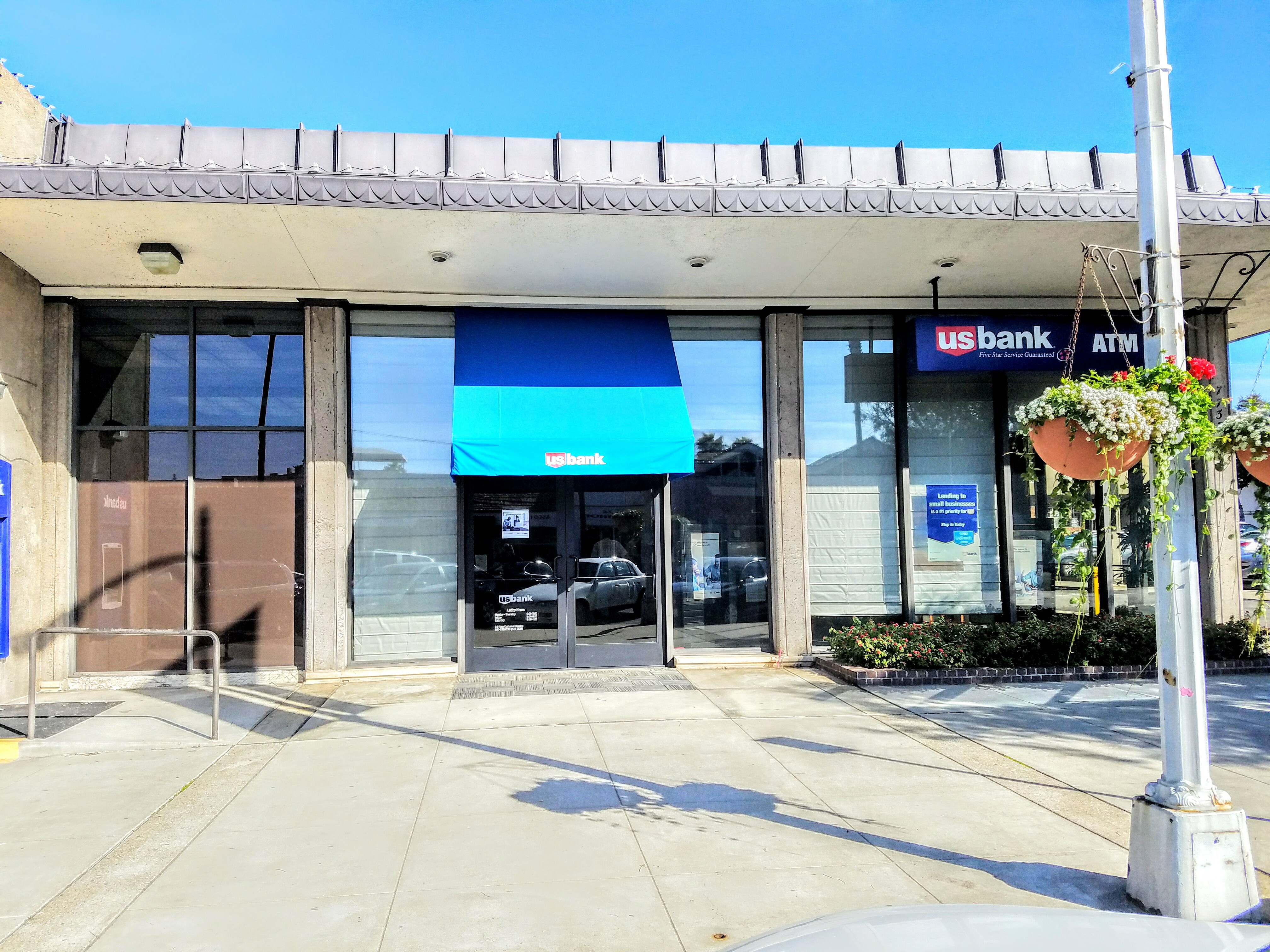 U.S. Bank Branch 01
