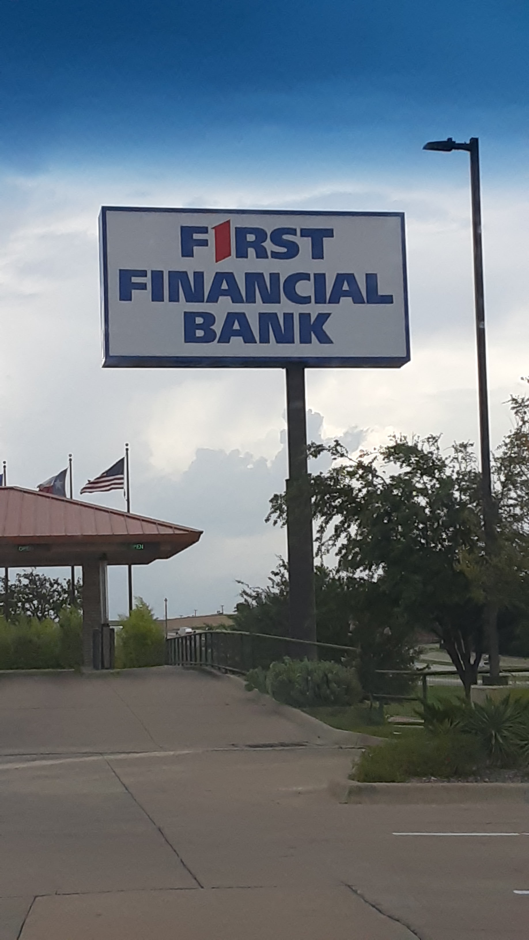 First Financial Bank 01