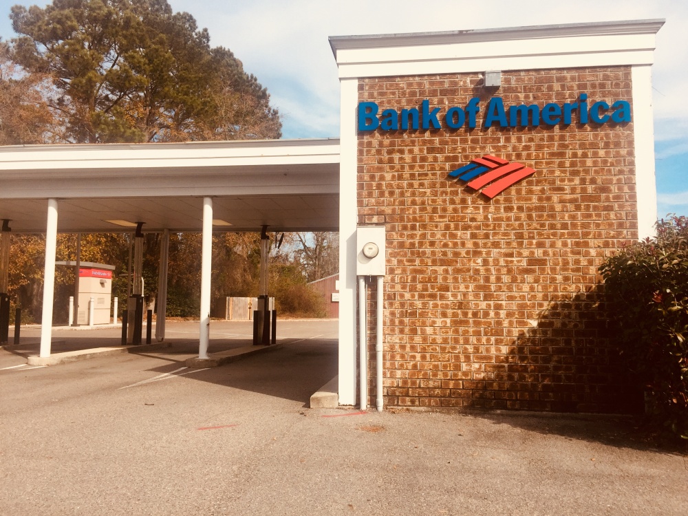Bank of America (with Drive-thru ATM) 01