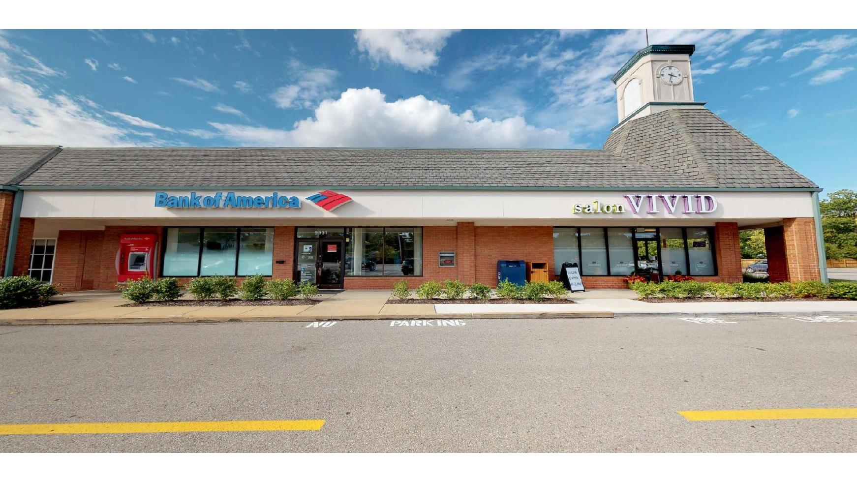 Bank of America (with Drive-thru ATM) 01