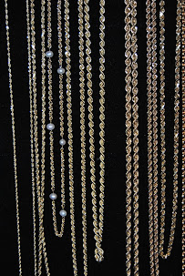 Herdez Jewelry & Pawn 04