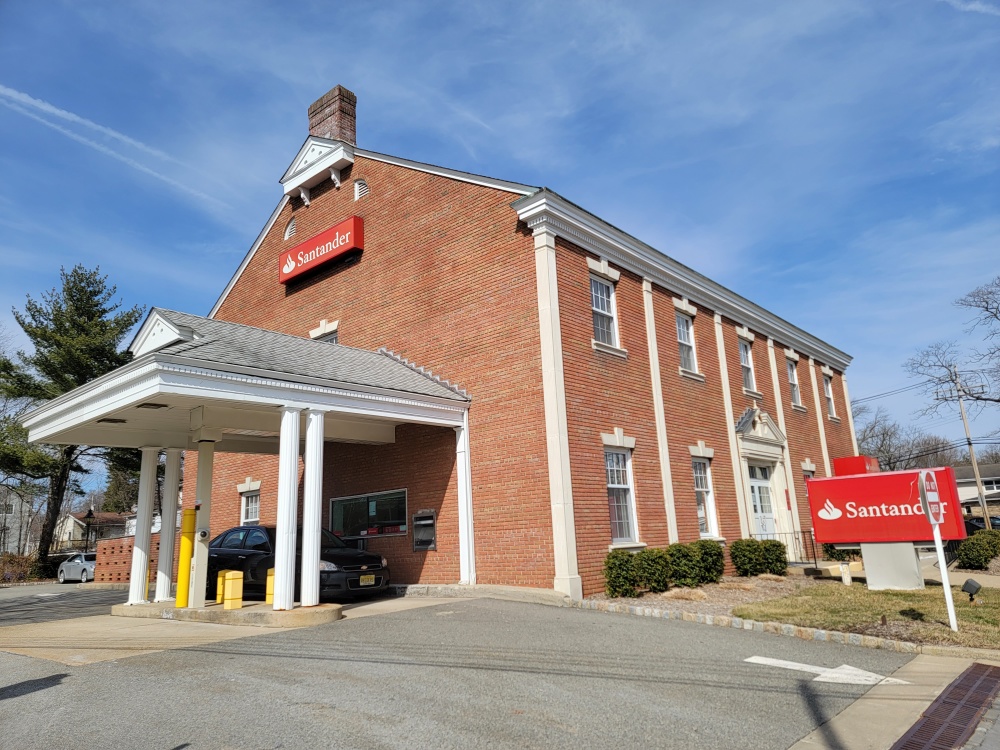 Santander Bank Branch 01