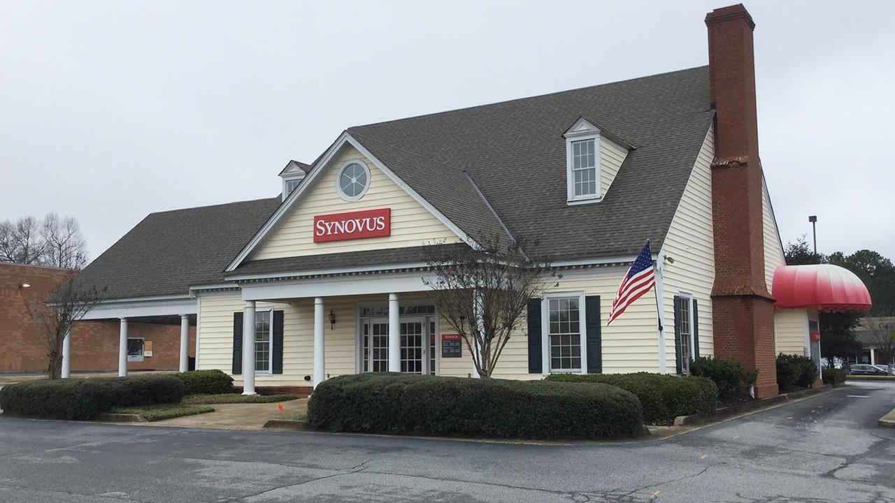 Synovus Bank 01