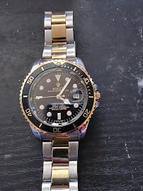 Used-A-Bit Sales and Pawn 02
