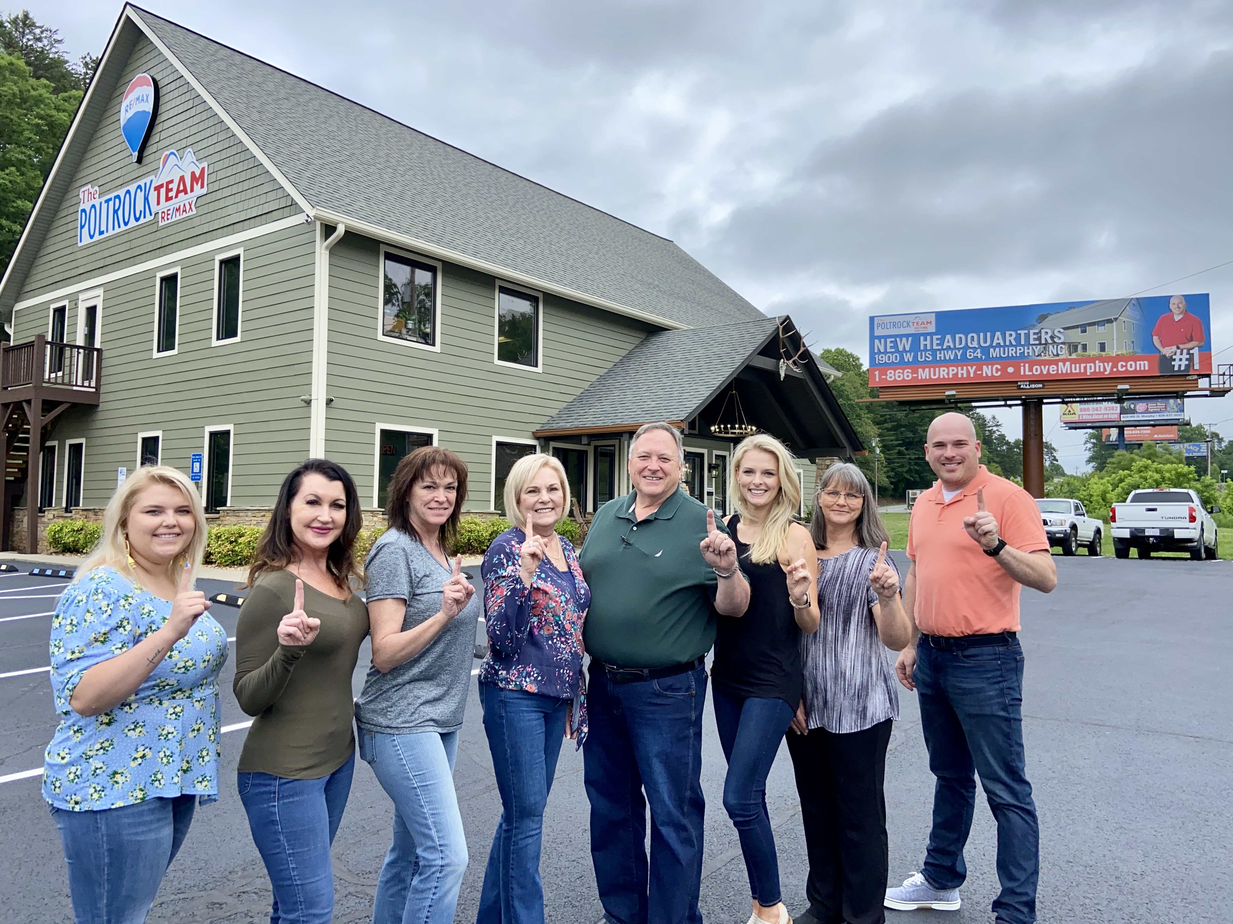 RE/MAX: John Poltrock and The Poltrock Team 01