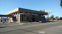 RiverWood Bank 01