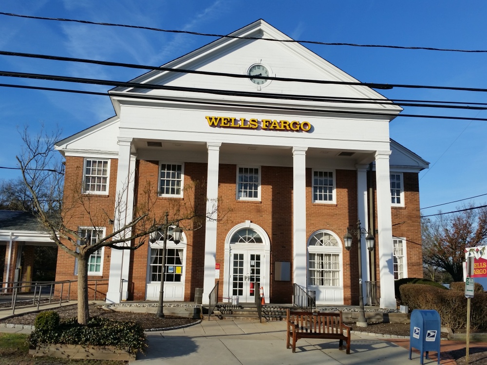 Wells Fargo Bank 01