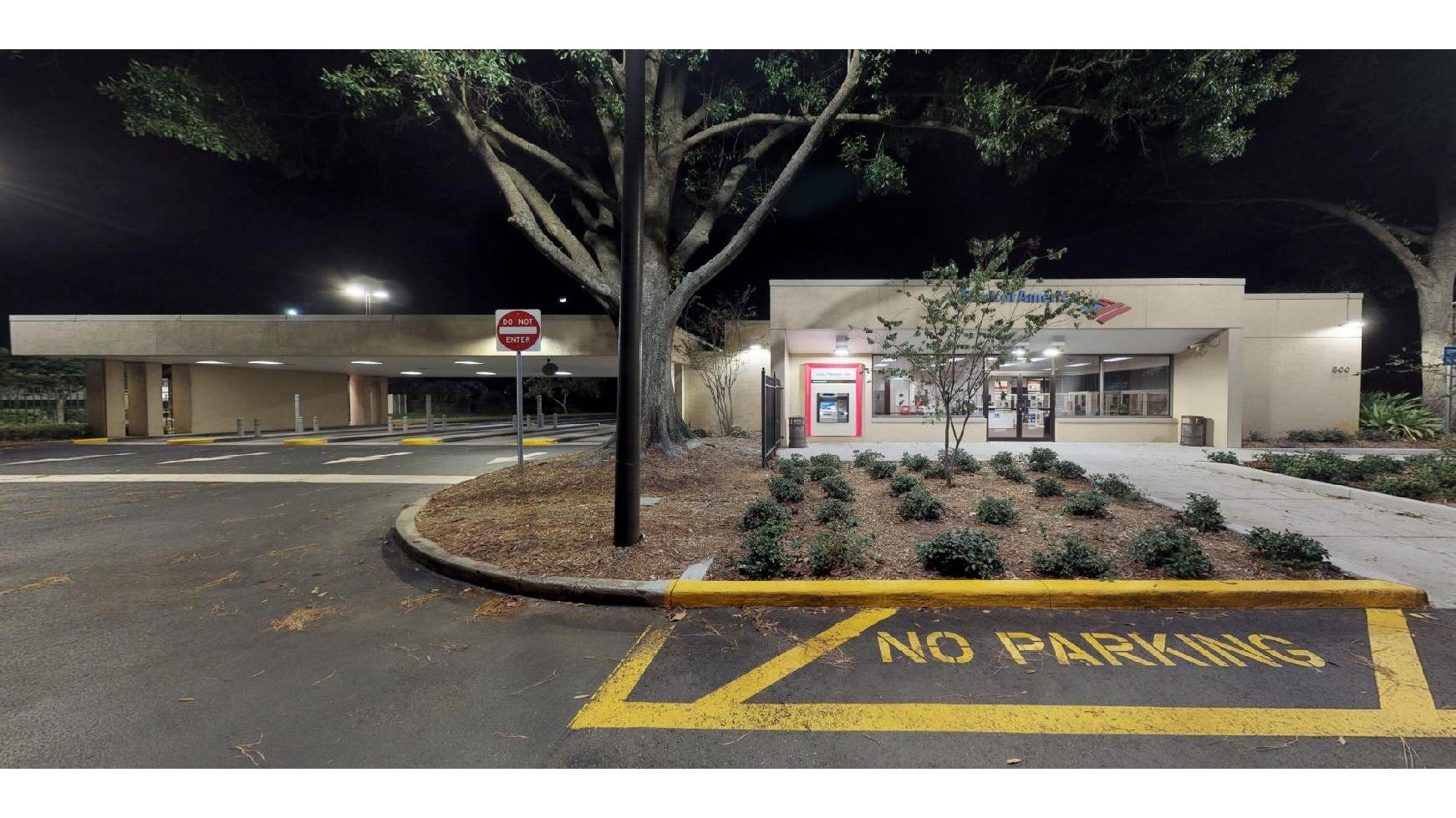 Bank of America (with Drive-thru ATM) 01