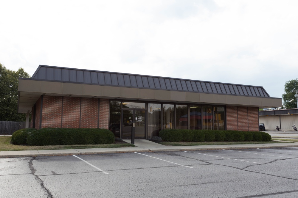Park National Bank: Park Layne Drive-Thru Center 01