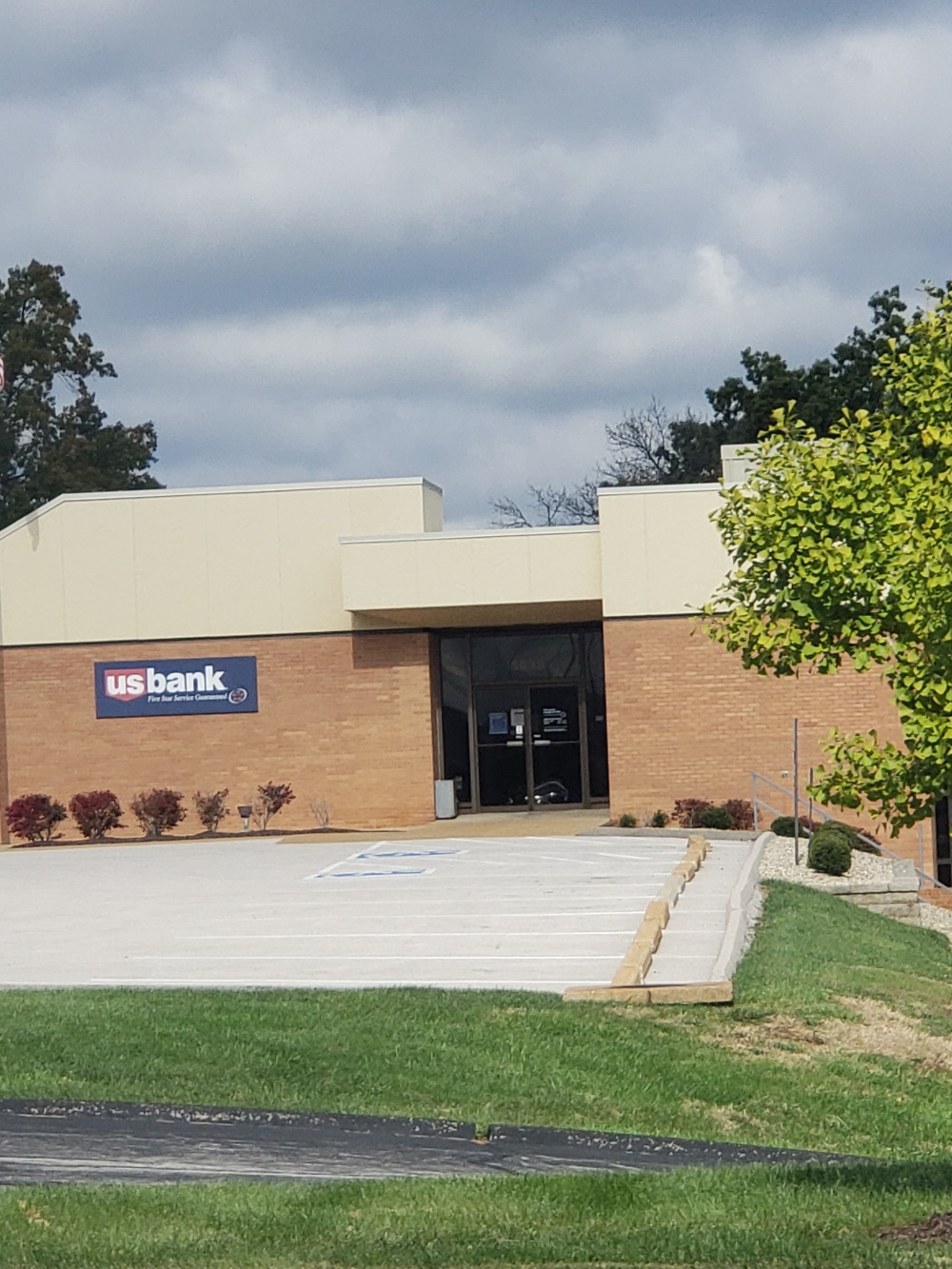 U.S. Bank Branch 01
