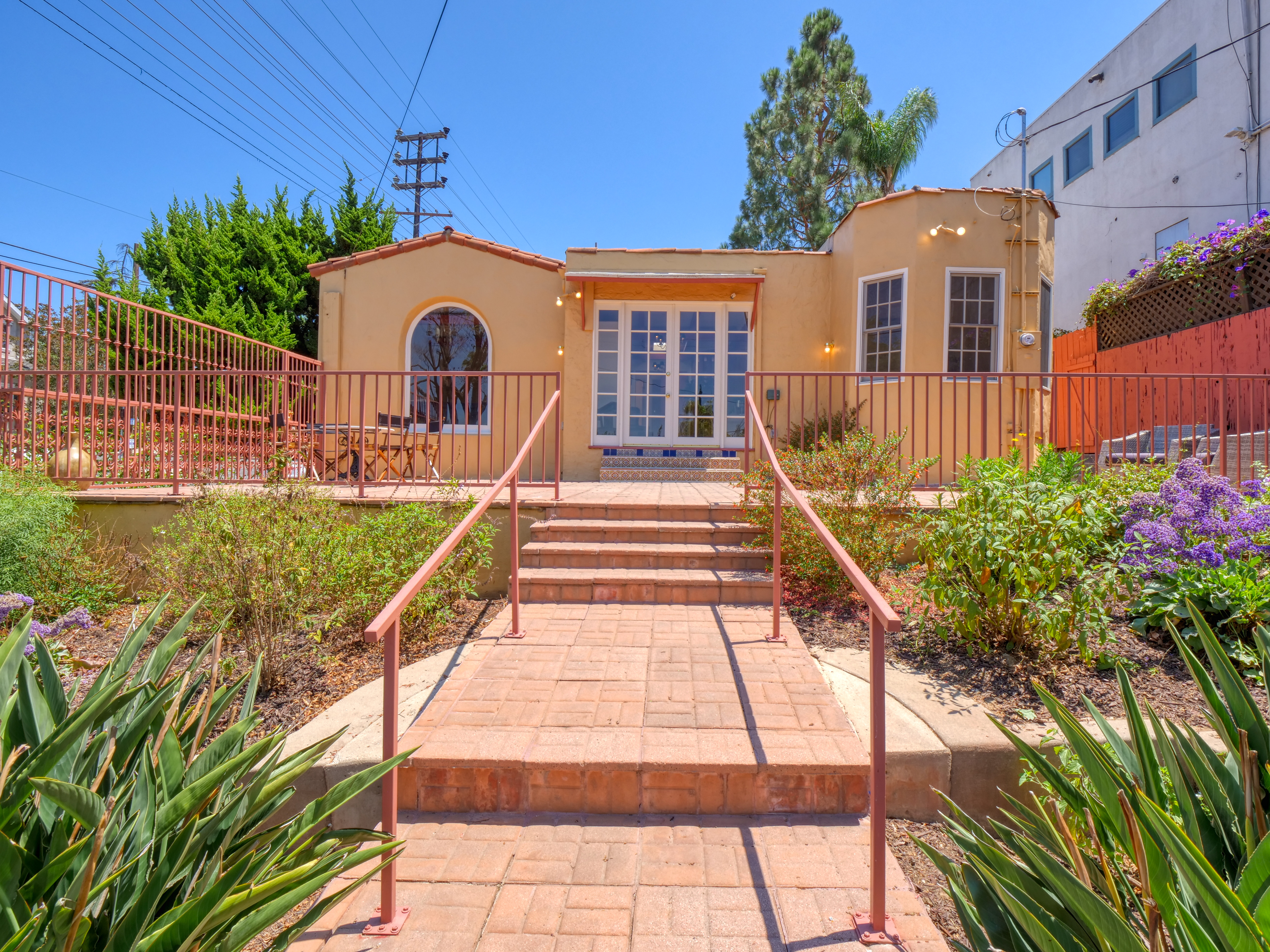 TERRANOVA REAL ESTATE & MORTGAGE 01