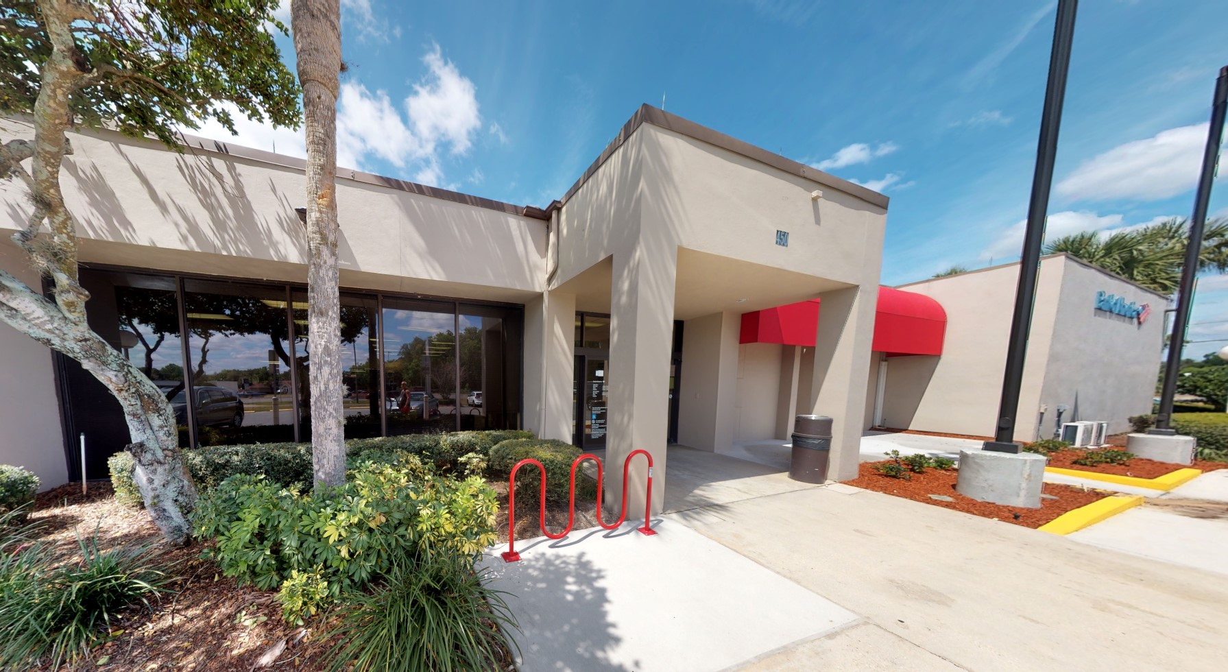 Bank of America (with Drive-thru ATM) 01