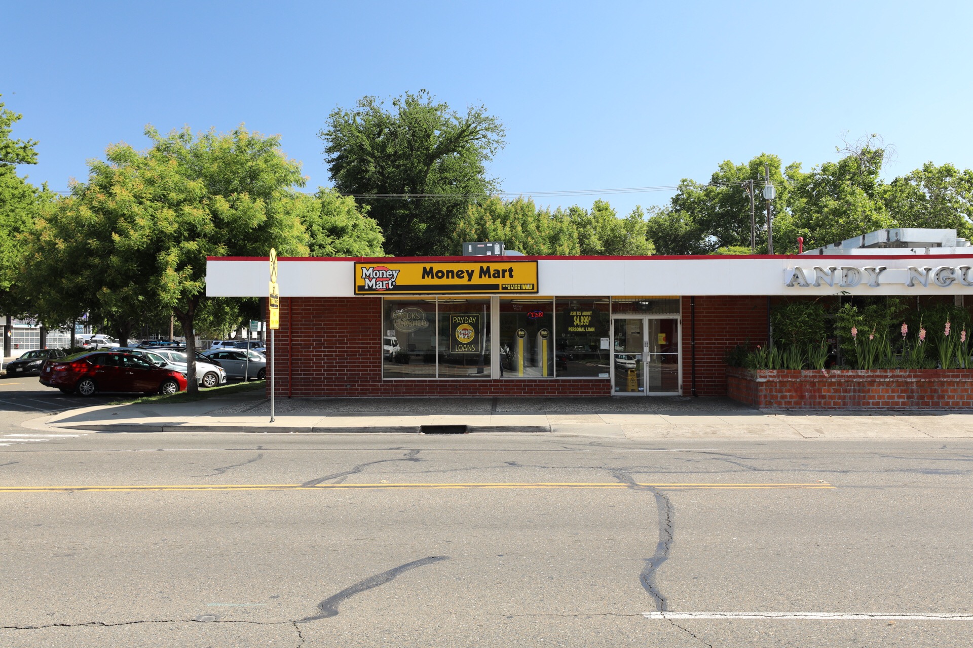Money Mart 01