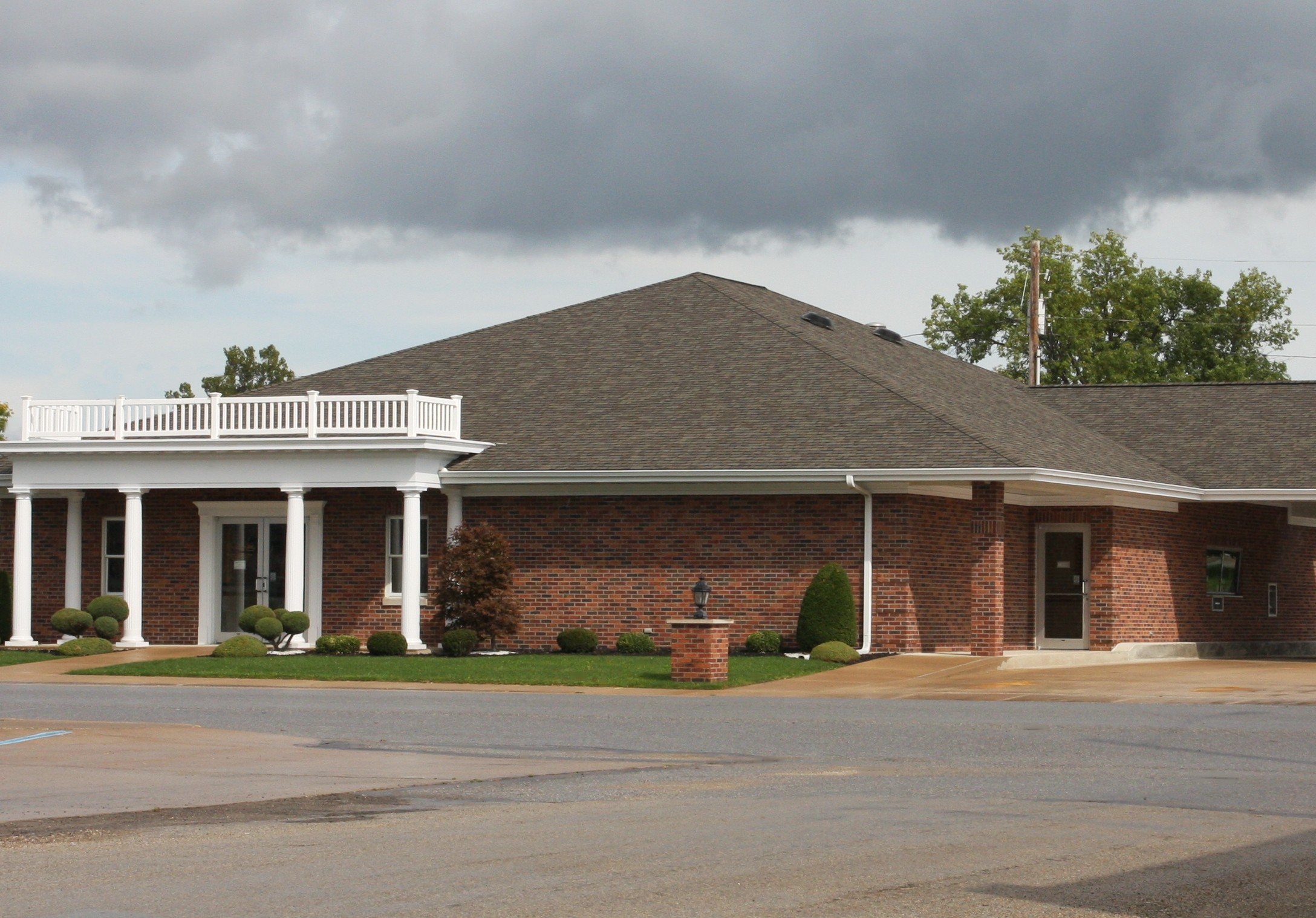 Pilot Grove Savings Bank - Donnellson 01