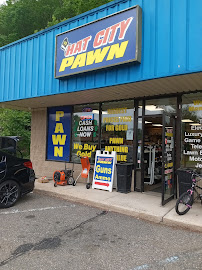 Hat City Pawn 01