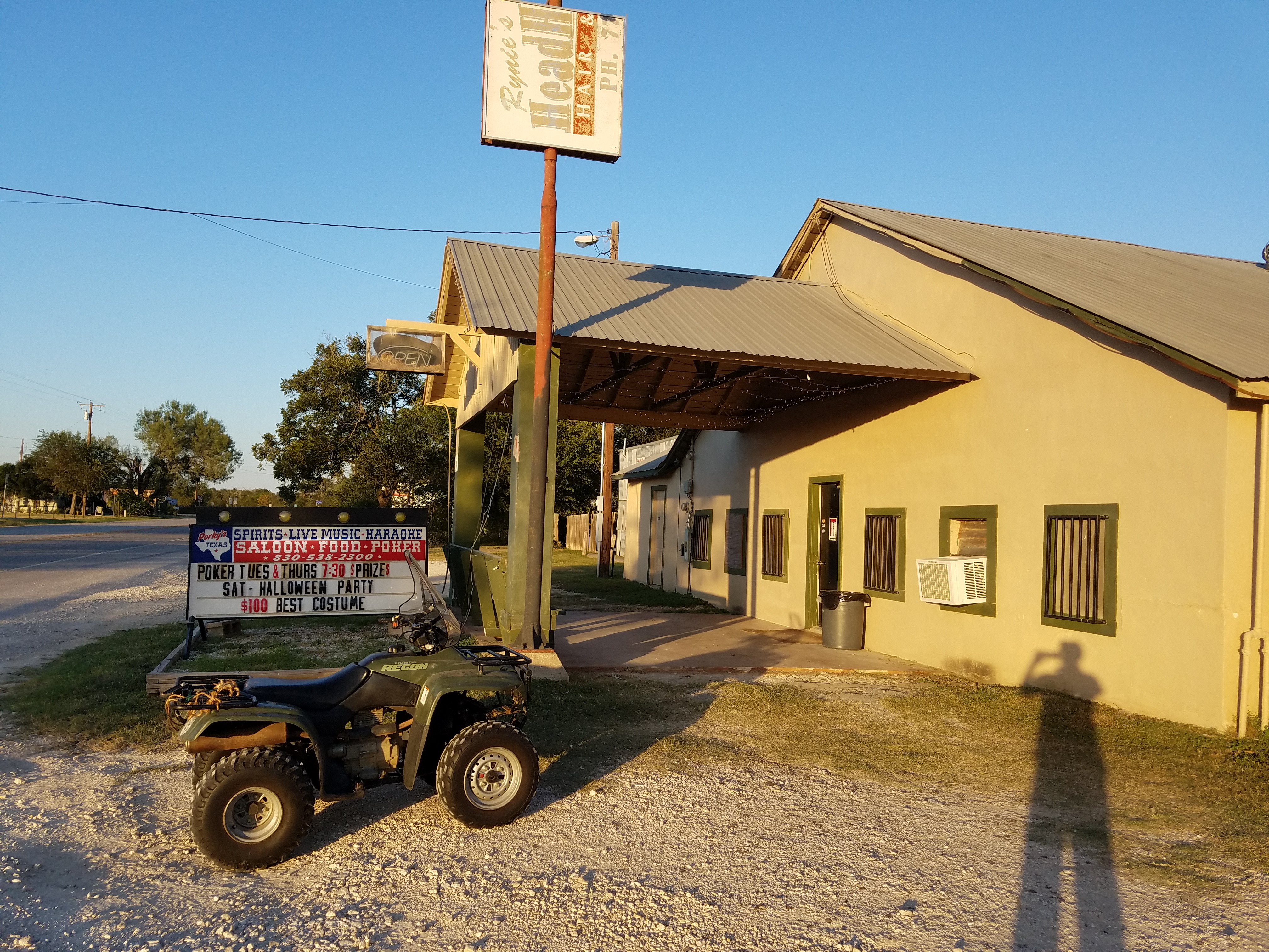 Texas Spirits Saloon 01